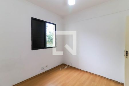 Quarto 1 de apartamento para alugar com 2 quartos, 58m² em Parque Taboão, Taboão da Serra