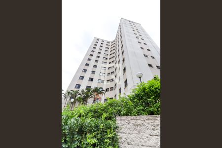 Apartamento para alugar com 58m², 2 quartos e 1 vaga Apartamento para alugar com 58m², 2 quartos e 1 vagaFachada