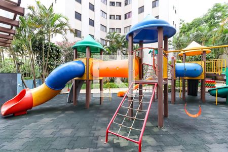 Apartamento para alugar com 58m², 2 quartos e 1 vaga Apartamento para alugar com 58m², 2 quartos e 1 vagaÁrea comum - Playground