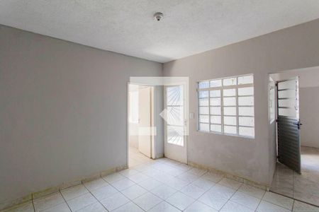Sala de casa para alugar com 2 quartos, 65m² em Vila Paulistania, São Paulo