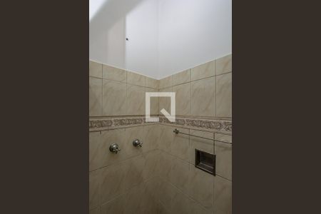 Casa para alugar com 700m², 4 quartos e 8 vagasBanheiro Social