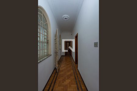 Casa para alugar com 700m², 4 quartos e 8 vagasCorredor