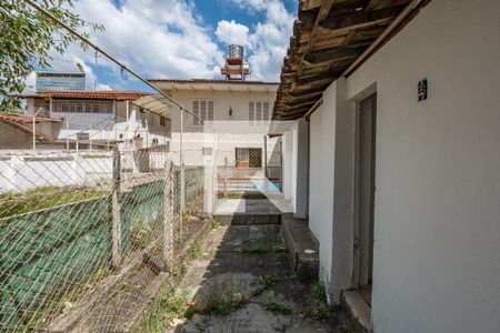 Casa para alugar com 700m², 4 quartos e 8 vagasQuintal
