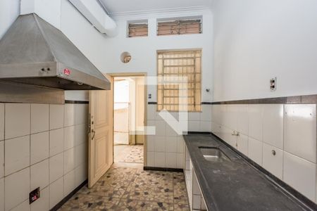 Casa para alugar com 700m², 4 quartos e 8 vagasCozinha