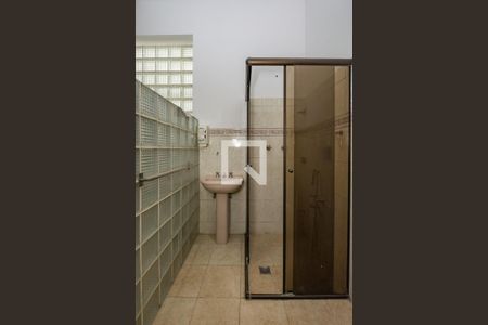 Casa para alugar com 700m², 4 quartos e 8 vagasBanheiro Social