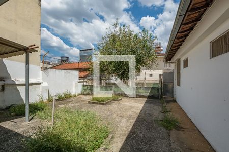 Casa para alugar com 700m², 4 quartos e 8 vagasQuintal