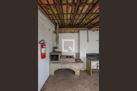 Casa para alugar com 700m², 4 quartos e 8 vagasQuintal