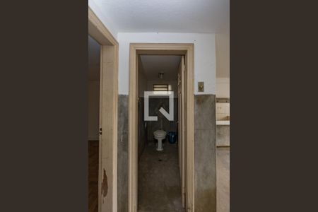 Casa para alugar com 700m², 4 quartos e 8 vagasBanheiro de serviço