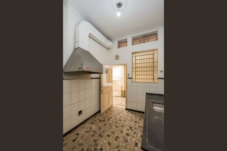 Casa para alugar com 700m², 4 quartos e 8 vagasCozinha