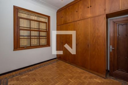 Casa para alugar com 700m², 4 quartos e 8 vagasQuarto 3