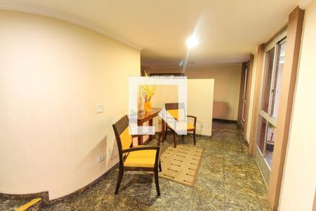 Apartamento para alugar com 80m², 2 quartos e 1 vagaHall social