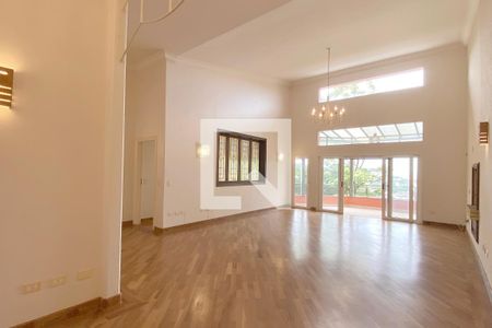 Sala de casa de condomínio à venda com 5 quartos, 1400m² em Alphaville, Santana de Parnaíba