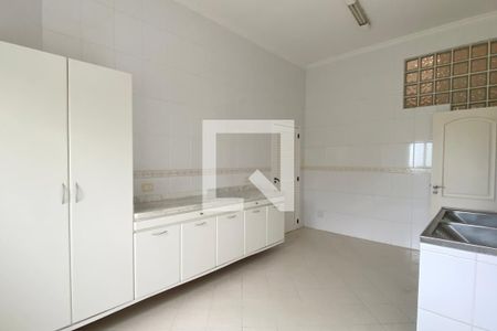 Casa de condomínio à venda com 1400m², 5 quartos e 6 vagasÁrea de Serviço