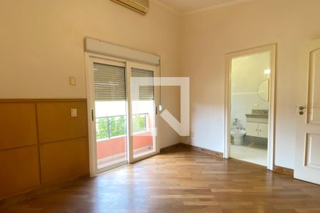 Casa de condomínio à venda com 1400m², 5 quartos e 6 vagasSuíte 2