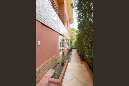 Casa de condomínio à venda com 1400m², 5 quartos e 6 vagasÁrea de Serviço