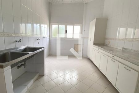 Casa de condomínio à venda com 1400m², 5 quartos e 6 vagasÁrea de Serviço