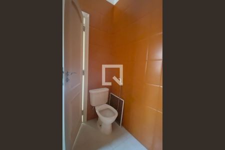 Casa de condomínio à venda com 1400m², 5 quartos e 6 vagasBanheiro da Suíte 4