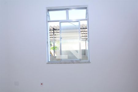 Sala de apartamento para alugar com 2 quartos, 60m² em Bento Ribeiro, Rio de Janeiro