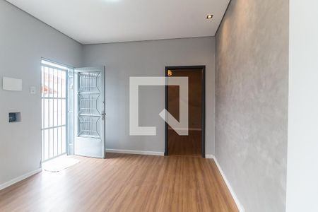 Sala de casa para alugar com 2 quartos, 77m² em Vila Avignon, Mogi das Cruzes