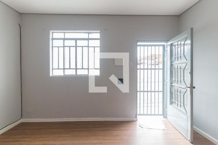 Sala de casa para alugar com 2 quartos, 77m² em Vila Avignon, Mogi das Cruzes