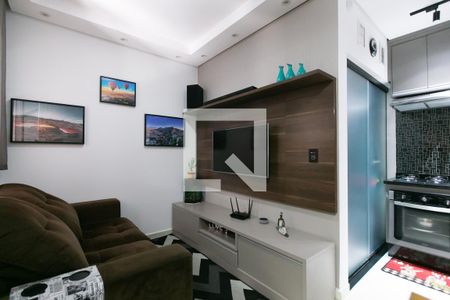 Sala de casa à venda com 2 quartos, 80m² em Parque Guarani, São Paulo
