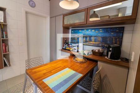 Apartamento à venda com 208m², 3 quartos e 4 vagasCozinha 