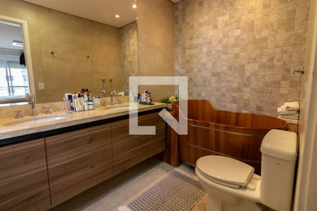 Apartamento à venda com 208m², 3 quartos e 4 vagasSuíte 1, banheiro