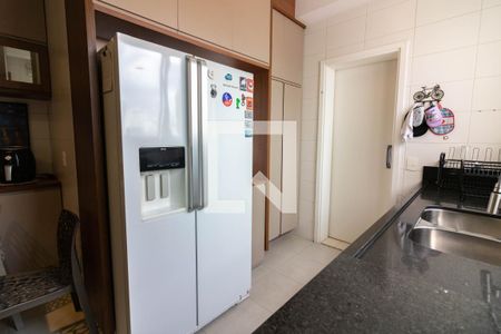 Apartamento à venda com 208m², 3 quartos e 4 vagasCozinha 