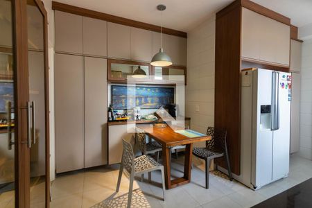 Apartamento à venda com 208m², 3 quartos e 4 vagasCozinha 