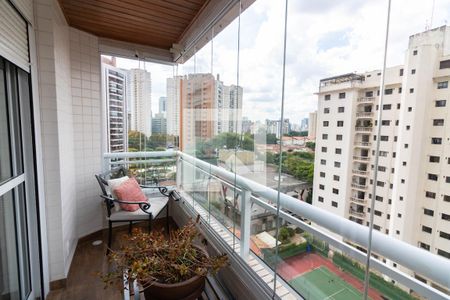 Apartamento à venda com 208m², 3 quartos e 4 vagasSuíte 1, varanda