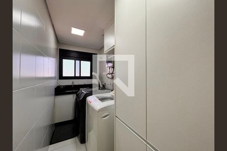 Apartamento à venda com 160m², 3 quartos e 3 vagasLavanderia