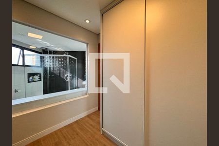 Apartamento à venda com 160m², 3 quartos e 3 vagasCloset suite 3