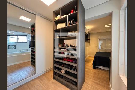 Apartamento à venda com 160m², 3 quartos e 3 vagasCloset suite 3