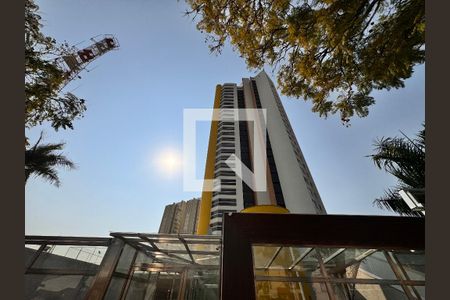 Apartamento à venda com 160m², 3 quartos e 3 vagasFachada