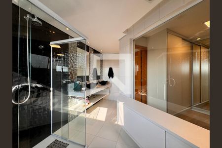 Apartamento à venda com 160m², 3 quartos e 3 vagasBanheiro suíte 3