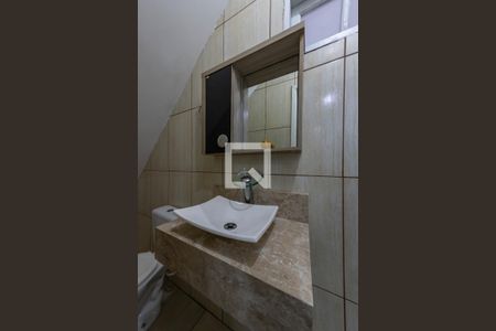 Lavabo de casa para alugar com 3 quartos, 135m² em Conjunto Habitacional Teotonio Vilela, São Paulo