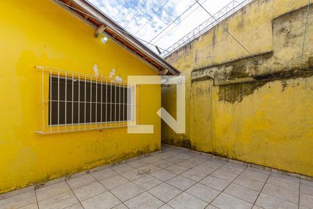 Casa à venda com 141m², 2 quartos e 1 vaga Casa à venda com 141m², 2 quartos e 1 vagaQuintal Fundos