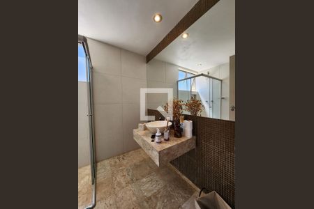 Apartamento à venda com 150m², 4 quartos e 2 vagas Apartamento à venda com 150m², 4 quartos e 2 vagasBanheiro