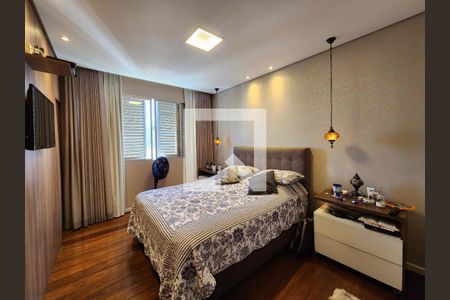 Apartamento à venda com 150m², 4 quartos e 2 vagas Apartamento à venda com 150m², 4 quartos e 2 vagasQuarto