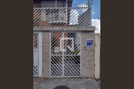 Casa à venda com 232m², 3 quartos e 4 vagasFachada