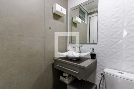 Casa à venda com 232m², 3 quartos e 4 vagasBanheiro da Garagem