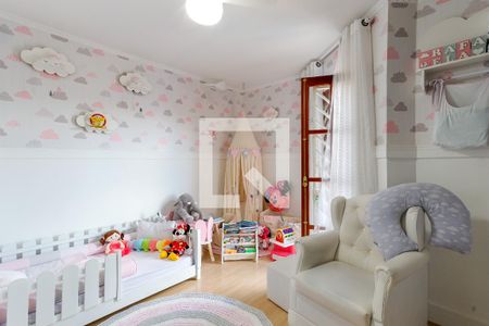 Casa à venda com 232m², 3 quartos e 4 vagasSuíte 2