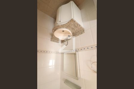 Casa à venda com 277m², 4 quartos e 5 vagasBanheiro Quarto 4 