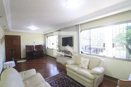 Sala  de casa à venda com 4 quartos, 277m² em Jardim Franca, São Paulo