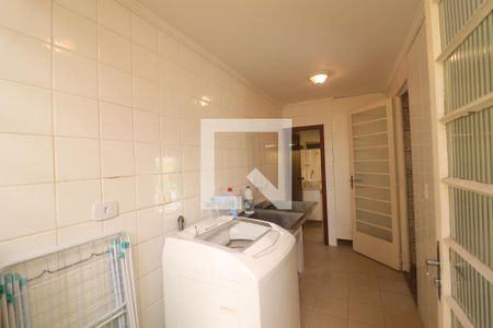 Casa à venda com 277m², 4 quartos e 5 vagasÁrea de Serviço