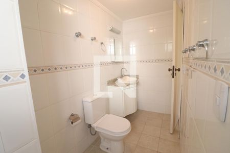 Casa à venda com 277m², 4 quartos e 5 vagasBanheiro Quarto 4 