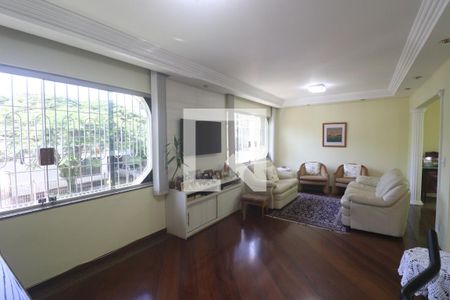 Sala  de casa à venda com 4 quartos, 277m² em Jardim Franca, São Paulo