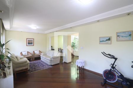 Sala  de casa à venda com 4 quartos, 277m² em Jardim Franca, São Paulo