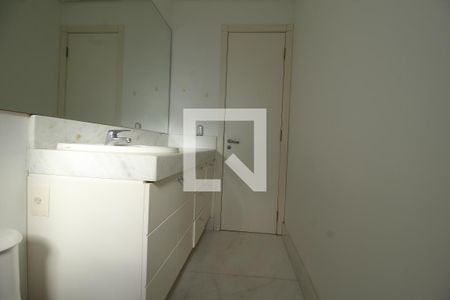 Apartamento para alugar com 280m², 3 quartos e 3 vagasBanheiro 1
