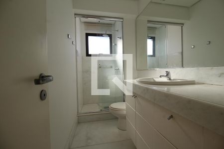 Apartamento para alugar com 280m², 3 quartos e 3 vagasBanheiro 1